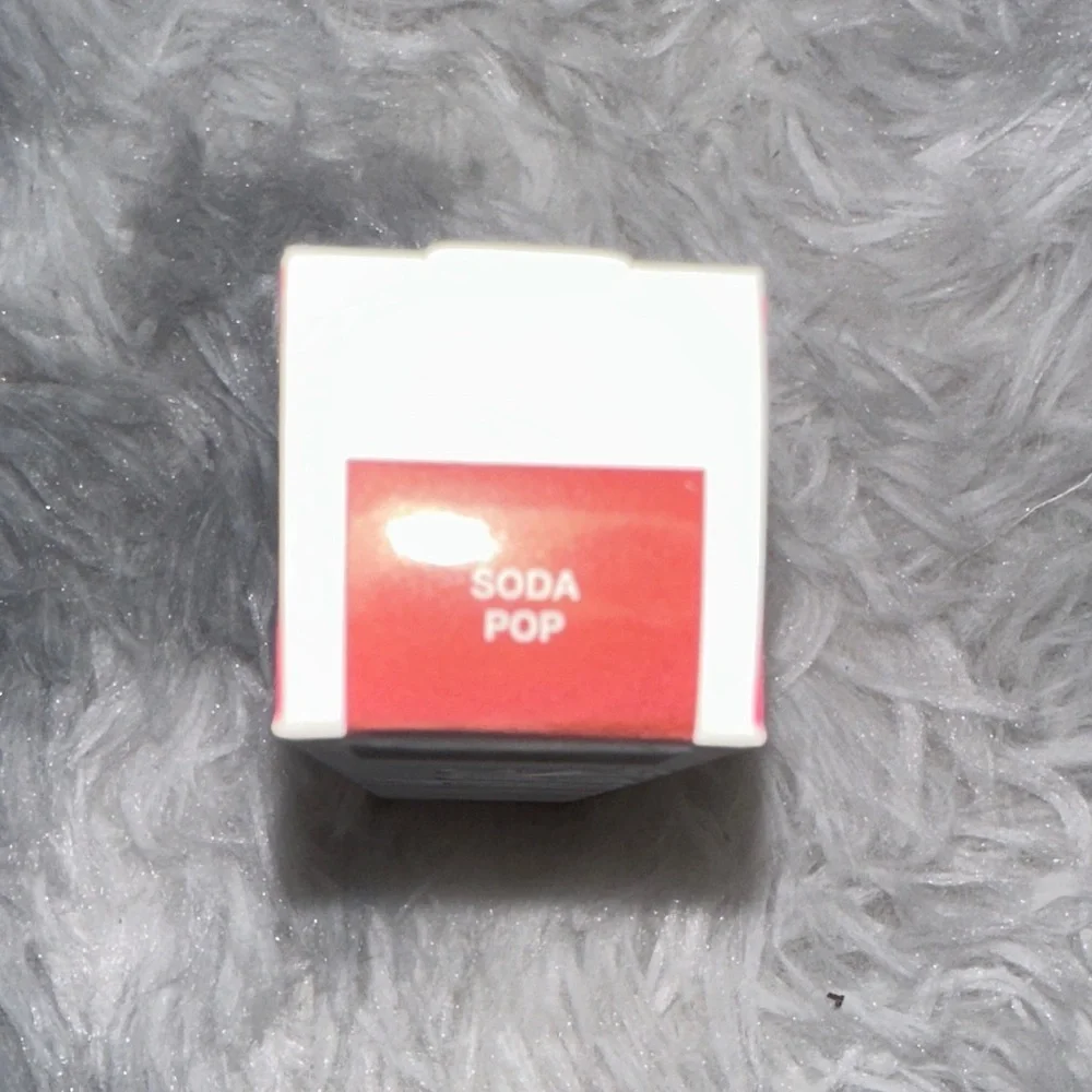 dibs. Go To Glossy Balm in Soda Pop NEW 💄 💋